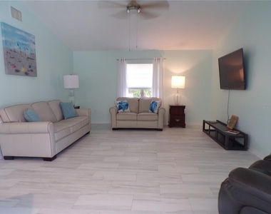 15624 Hennipen Circle - Photo Thumbnail 7
