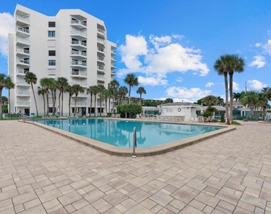 1000 Longboat Club Road - Photo Thumbnail 29