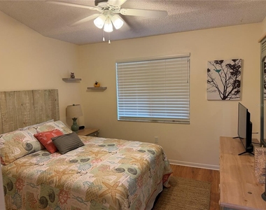 5770 Ashton Lake Drive - Photo Thumbnail 16