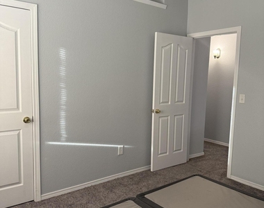 12253 Holy Springs Court - Photo Thumbnail 37