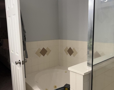 12253 Holy Springs Court - Photo Thumbnail 21