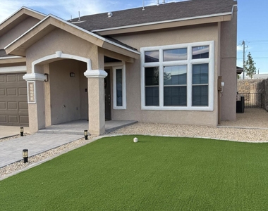 12253 Holy Springs Court - Photo Thumbnail 5