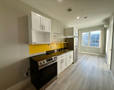 641 East 28th Street - Photo Thumbnail 1