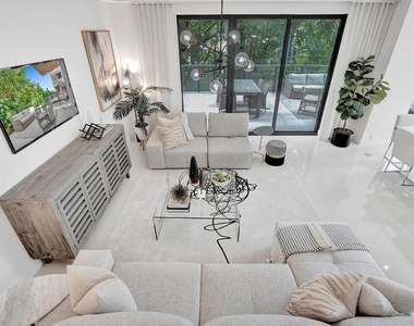 3040 N Ocean Boulevard - Photo Thumbnail 27