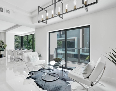 3040 N Ocean Boulevard - Photo Thumbnail 3