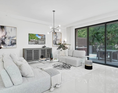 3040 N Ocean Boulevard - Photo Thumbnail 6