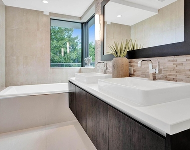 3040 N Ocean Boulevard - Photo Thumbnail 33