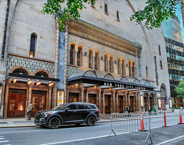 West 55th Street - Photo Thumbnail 6