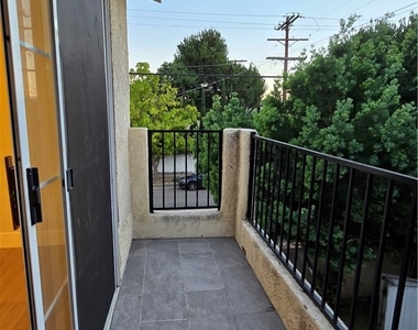 5803 Troost Avenue - Photo Thumbnail 12