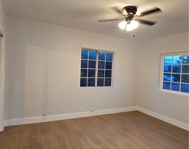 5803 Troost Avenue - Photo Thumbnail 10