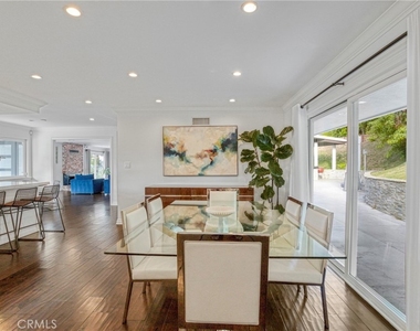 2461 Allanjay Place - Photo Thumbnail 12