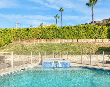 2461 Allanjay Place - Photo Thumbnail 27