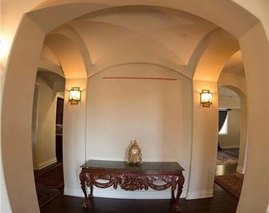 3889 Old Topanga Canyon Road - Photo Thumbnail 8