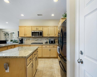 60661 Juniper Lane - Photo Thumbnail 17