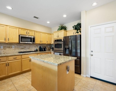 60661 Juniper Lane - Photo Thumbnail 14