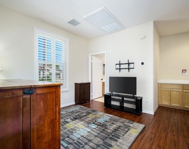 60661 Juniper Lane - Photo Thumbnail 33