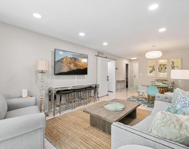 227 Brazilian Avenue - Photo Thumbnail 5