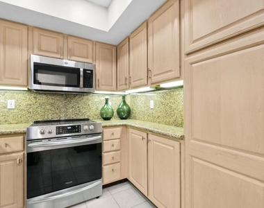 227 Brazilian Avenue - Photo Thumbnail 9
