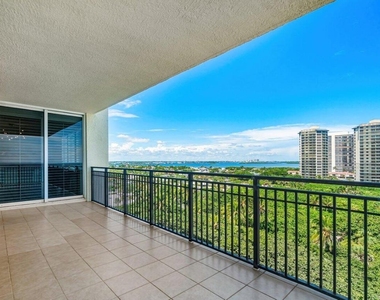 3800 N Ocean - Photo Thumbnail 35