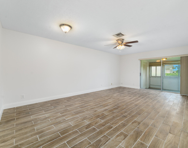 2567 Dudley Drive W - Photo Thumbnail 6