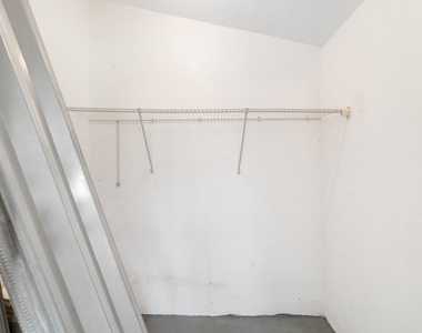 2567 Dudley Drive W - Photo Thumbnail 29