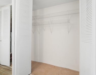 2567 Dudley Drive W - Photo Thumbnail 20