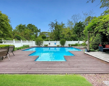 126 Overhill Road - Photo Thumbnail 15