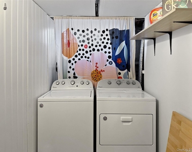 126 Overhill Road - Photo Thumbnail 12