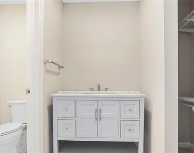 3210 Quincetree Lane - Photo Thumbnail 10
