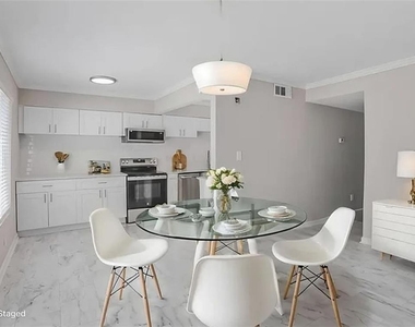 3210 Quincetree Lane - Photo Thumbnail 4