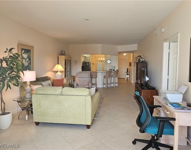 818 Tanbark Drive - Photo Thumbnail 2
