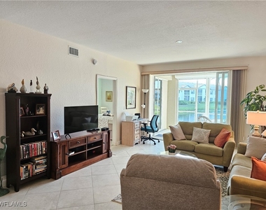 818 Tanbark Drive - Photo Thumbnail 5