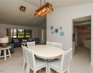 213 Bay Meadows Drive - Photo Thumbnail 16