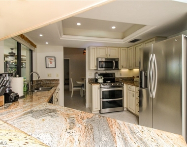 213 Bay Meadows Drive - Photo Thumbnail 20