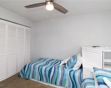 213 Bay Meadows Drive - Photo Thumbnail 38