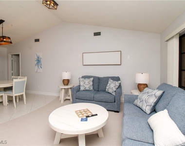 213 Bay Meadows Drive - Photo Thumbnail 11