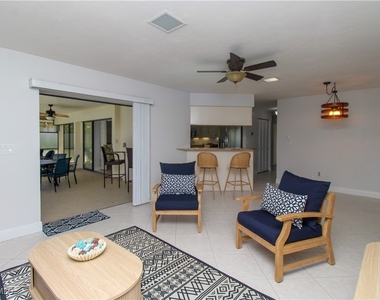 213 Bay Meadows Drive - Photo Thumbnail 26