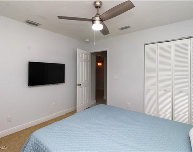 213 Bay Meadows Drive - Photo Thumbnail 34