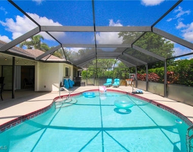 213 Bay Meadows Drive - Photo Thumbnail 40