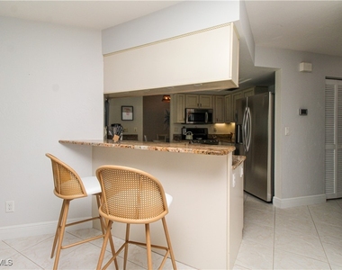 213 Bay Meadows Drive - Photo Thumbnail 21