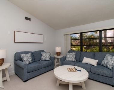 213 Bay Meadows Drive - Photo Thumbnail 14