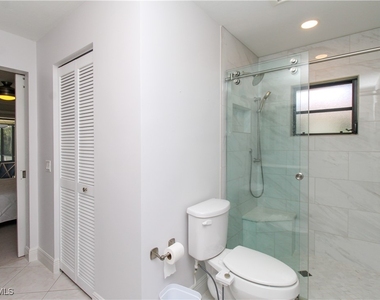 213 Bay Meadows Drive - Photo Thumbnail 32