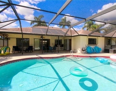 213 Bay Meadows Drive - Photo Thumbnail 44