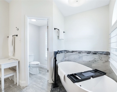 1507 Vintage Lane - Photo Thumbnail 12