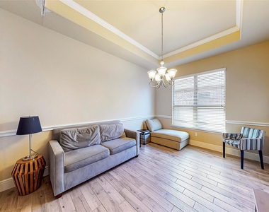 151 W Wading Pond Circle - Photo Thumbnail 10