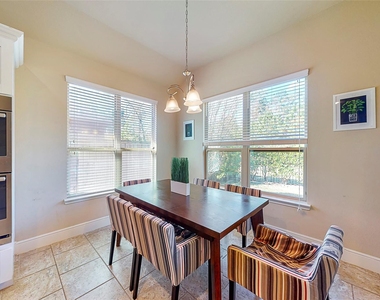 151 W Wading Pond Circle - Photo Thumbnail 15