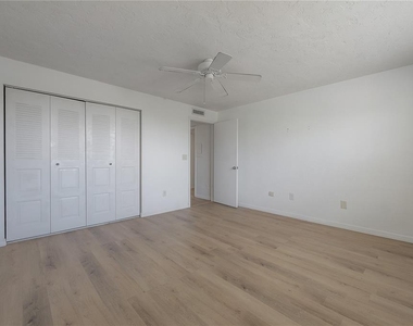 4681 1st Street Ne - Photo Thumbnail 12