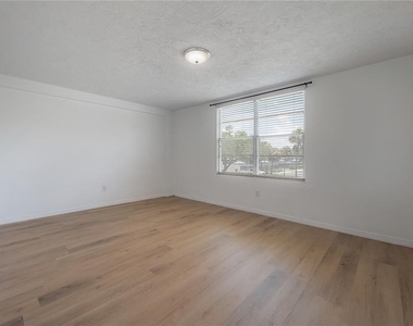4681 1st Street Ne - Photo Thumbnail 6