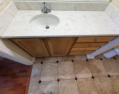 9165 Lee Vista Boulevard - Photo Thumbnail 50