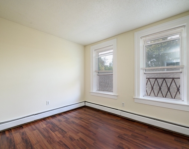 175 Humphrey Street - Photo Thumbnail 9